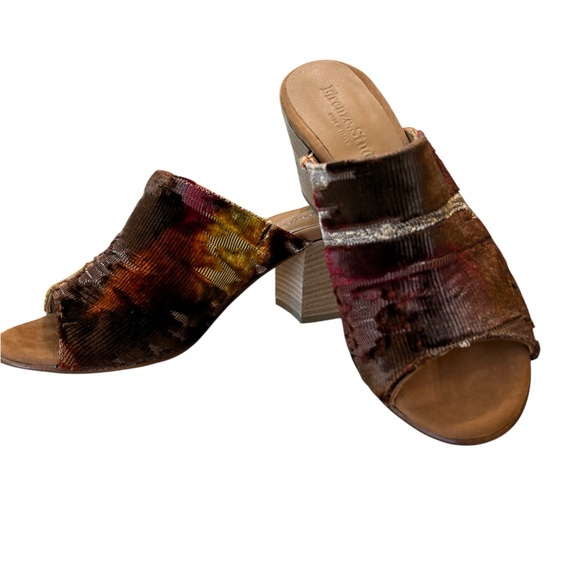 ITALIAN “Firenze Studio” Velvet & Leather Mule Heels Size 8 Block Heel - Picture 7 of 12